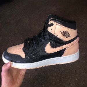 Nike Air Jordan 1 Mid pink and black